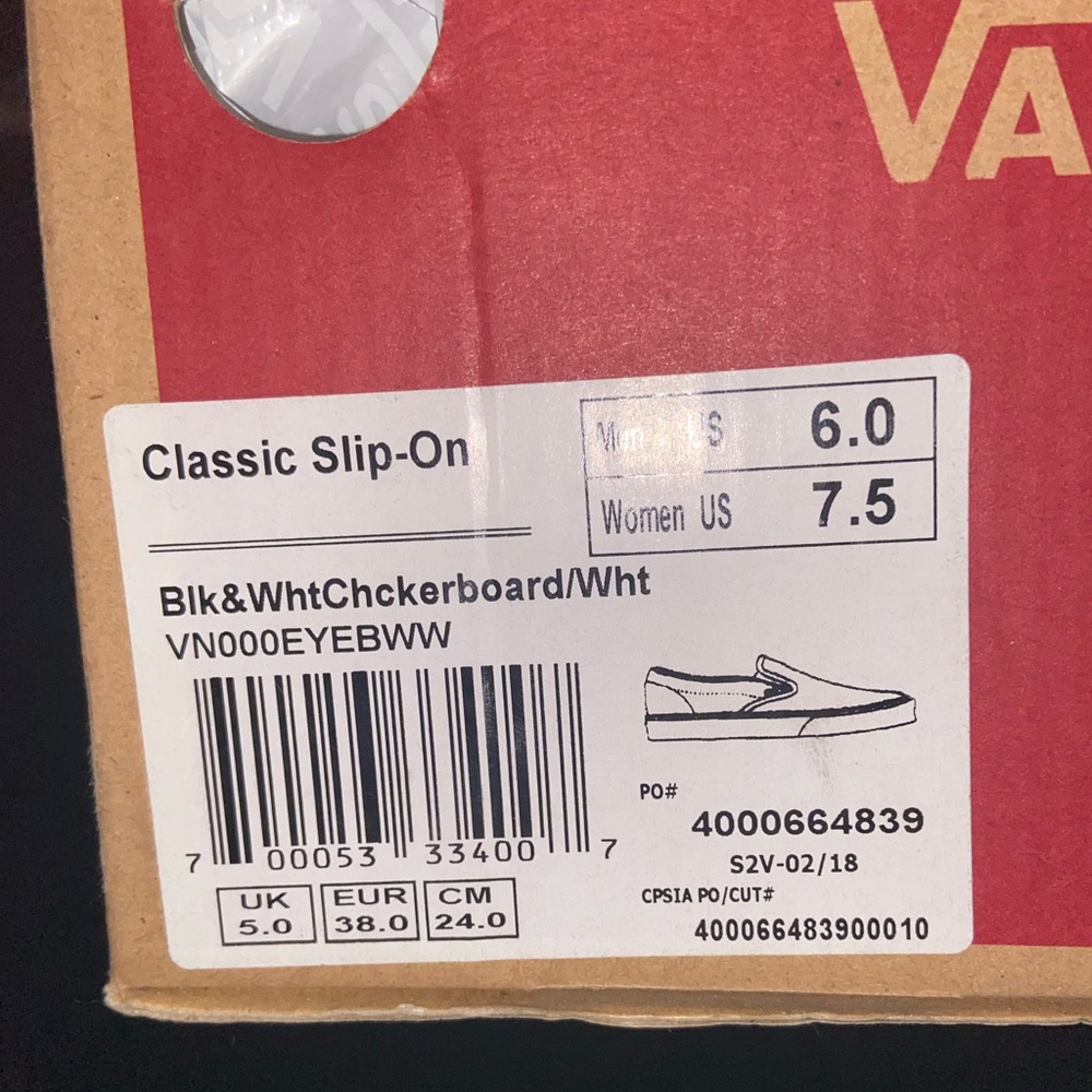 CHECKERS CLASSIC VANS